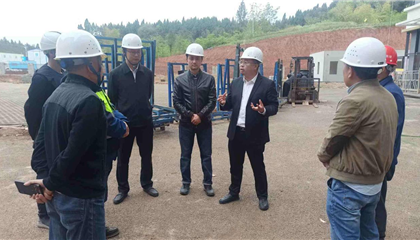 石鎮(zhèn)槐、陳箐帶隊暗訪督導重大項目建設和安全生產(chǎn)工作