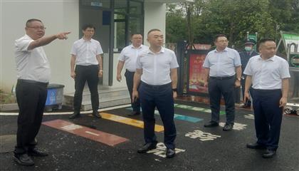 遂寧興業(yè)集團召開“問題大排查、作風(fēng)大整治、工作大提升”專項行動現(xiàn)場推進會